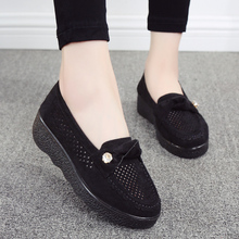 Summer old Beijing cloth shoes, sponge cake, thick sole, single shoes, middle heel slope, black work shoes, breathable